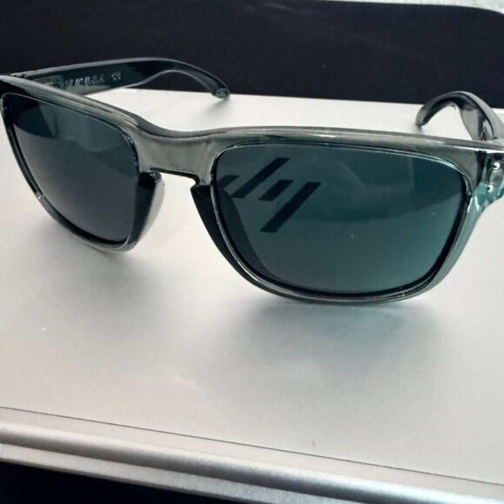 OO9102 Oakley Holbrook Smoke Gray Frame - Picture 3 of 6